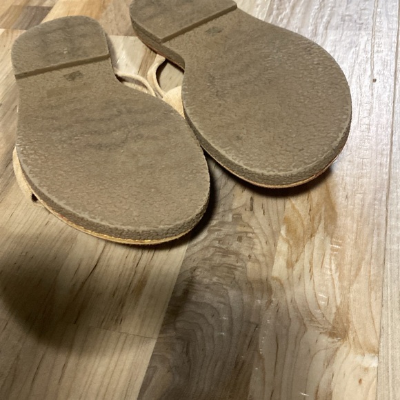 Sandals - Picture 5 of 6